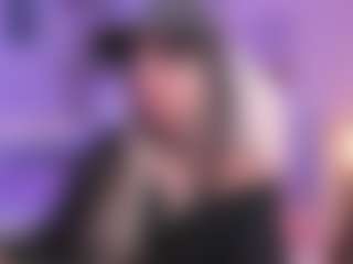 Live cam show with Victoria Saenz - Shaved Pussy Brown Hair on Milfs Live
