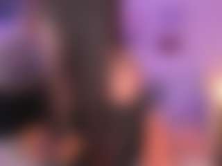 Live cam show with Victoria Saenz - College Brown Hair on Camiplay Live