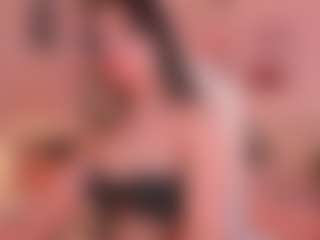 Live cam show with Victoria Saenz - Gamer Mature on Fling VIP Chat