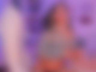 Live cam show with Victoria Saenz - Oil on madthumbs