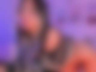 Live cam show with Victoria Saenz - Strip on Camsoda