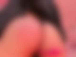 Live cam show with Victoria Saenz - Freak on Camsoda