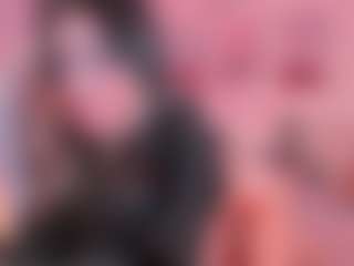 Live cam show with Victoria Saenz - Goth on Uber Horny