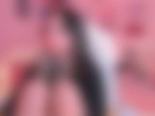 Live cam show with Victoria Saenz - Gamer Mature on Uber Horny