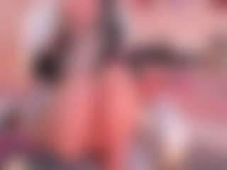 Live cam show with Victoria Saenz - Shaved Pussy on Camsoda