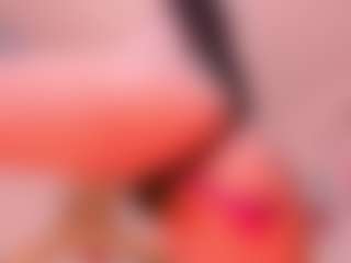 Live cam show with Victoria Saenz - Lovense Petite on StripNow