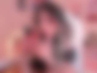 Live cam show with Victoria Saenz - Blowjob on Livezox