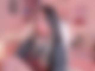Live cam show with Victoria Saenz - Spank on Camsoda