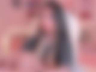 Live cam show with Victoria Saenz - Athletic on Latina Girls