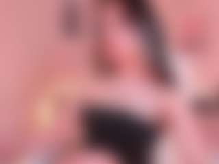 Live-Cam-Show mit Victoria Saenz - Athletic Brown Eyes auf Camsoda