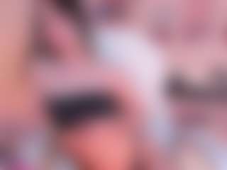 Live cam show with Victoria Saenz - Lovense Brown Hair on CamClone
