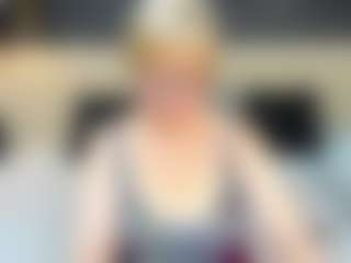 Live cam show with JillMild - Moaning on Camsoda