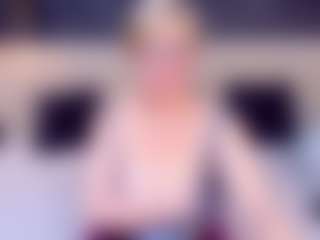 Live cam show with JillMild - Mature on SmokeAndPoke