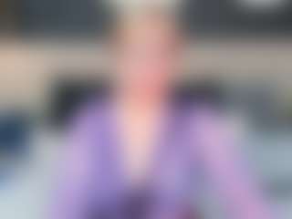 Live cam show with JillMild - Average on PervPlay.com