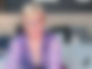 Live cam show with JillMild - Blonde Hair MILF on PervPlay.com
