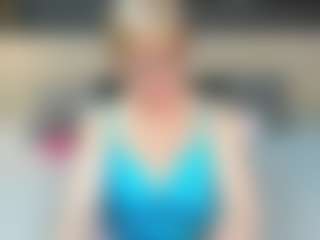 Live cam show with JillMild - Curvy Middle Aged on AdultVida.com