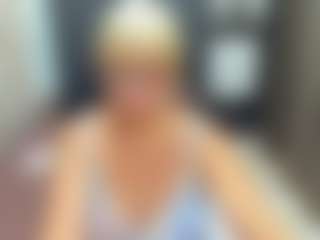 Live cam show with JillMild - Smoke on Camsoda