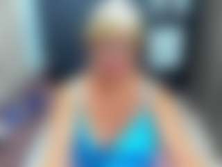 Live cam show with JillMild - Blonde Hair Middle Aged on Soda Cam