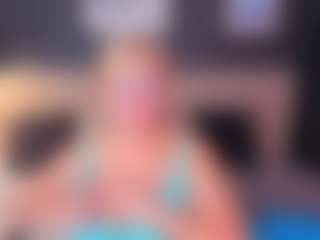 Live cam show with JillMild - Glasses on Camsoda