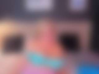 Live cam show with JillMild - Blonde Hair on TottyGirls