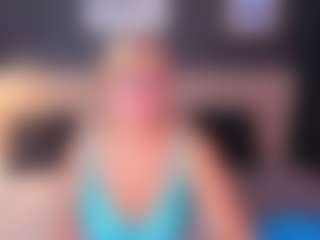 Live cam show with JillMild - Glasses on Camsoda