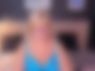 Live cam show with JillMild - Blonde Hair Middle Aged on TeamSkeetLive