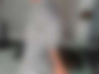 Live cam show with Agata Delphine - Solo on Dolls Live