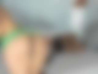 Live cam show with Agata Delphine - Small Ass on fapnchat