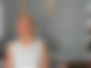 Live cam show with Agata Delphine - Camel Toe on Dare Cams