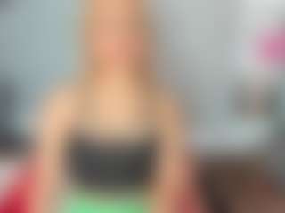 Live cam show with Agata Delphine - Camel Toe on camwithhim.com