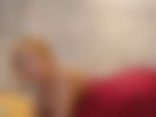 Live cam show with Agata Delphine - Blonde Hair Cum on xplaylive.com