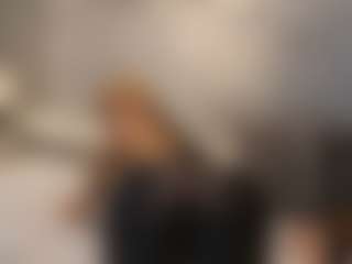 Live cam show with Agata Delphine - Body Massage on nudelive.tv