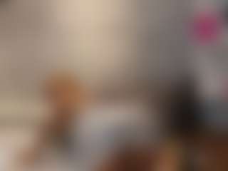 Live cam show with Agata Delphine - Small Ass on Camsoda
