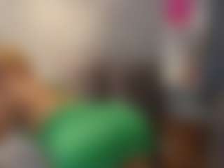 Live cam show with Agata Delphine - Small Ass on Camsoda