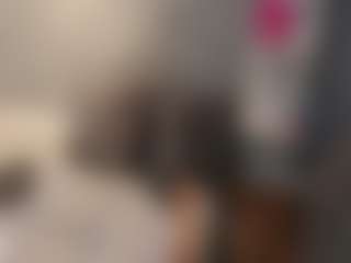 Live cam show with Agata Delphine - Role Play on fuklive.com