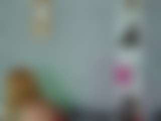 Live cam show with Agata Delphine - Role Play on Camsoda