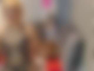 Live cam show with Agata Delphine - Blonde Hair on Camsoda