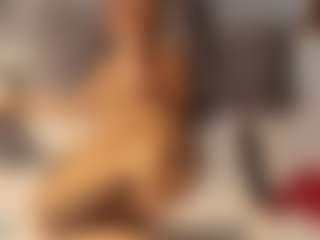 Agata Delphine's Live Sex Cam Show