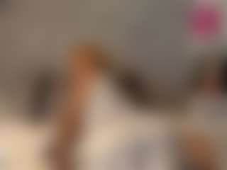 Live cam show with Agata Delphine - Camel Toe on Camsoda