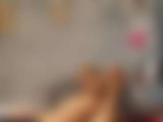 Live cam show with Agata Delphine - Small Ass on Camsoda