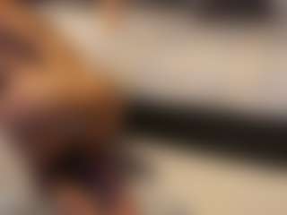 Agata Delphine's Live Sex Cam Show