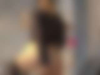 Live cam show with Agata Delphine - Lovense on Fling VIP Chat