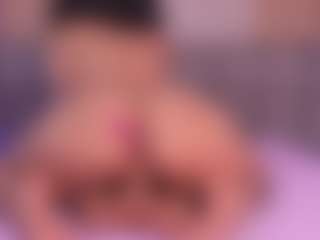 Show di cam dal vivo con bss-naia - Petite su Camsoda