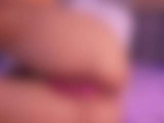 Live cam show with bss-naia - Small Tits on TeamSkeetLive