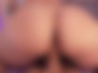 Live cam show with bss-naia - Ebony Petite on boobsie.com