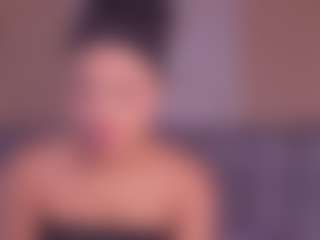 Live cam show with bss-naia - Ebony on Camming Site | colombia