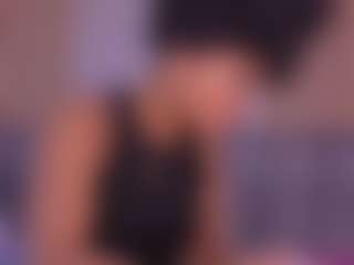 Live cam show with bss-naia - Ebony Teen (18+) on Camsoda | colombia