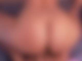 Live cam show with bss-naia - BBW Ebony on Gym Cam Girls