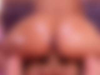 Live cam show with bss-naia - Ebony on CamSextacy | colombia