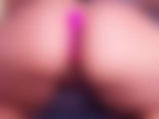 Live cam show with bss-naia - Black Young Adult on Milf Play
